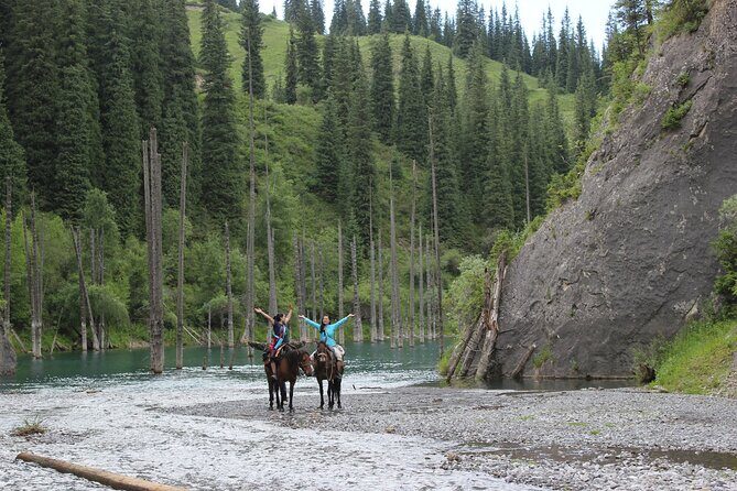 4-Day Private SUV Tour from Almaty - The most beautiful Sights - Day 2 in Altyn-Emel: Chalk mountains and Martian-style ridges
