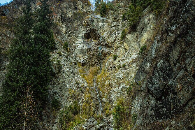 Alma-Arasan gorge tour - The Main Review Themes: Views and a Helpful Guide