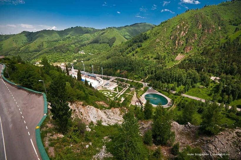 Almaty: City Tour with Cable Car - Medeu and the 1,691-meter altitude moment