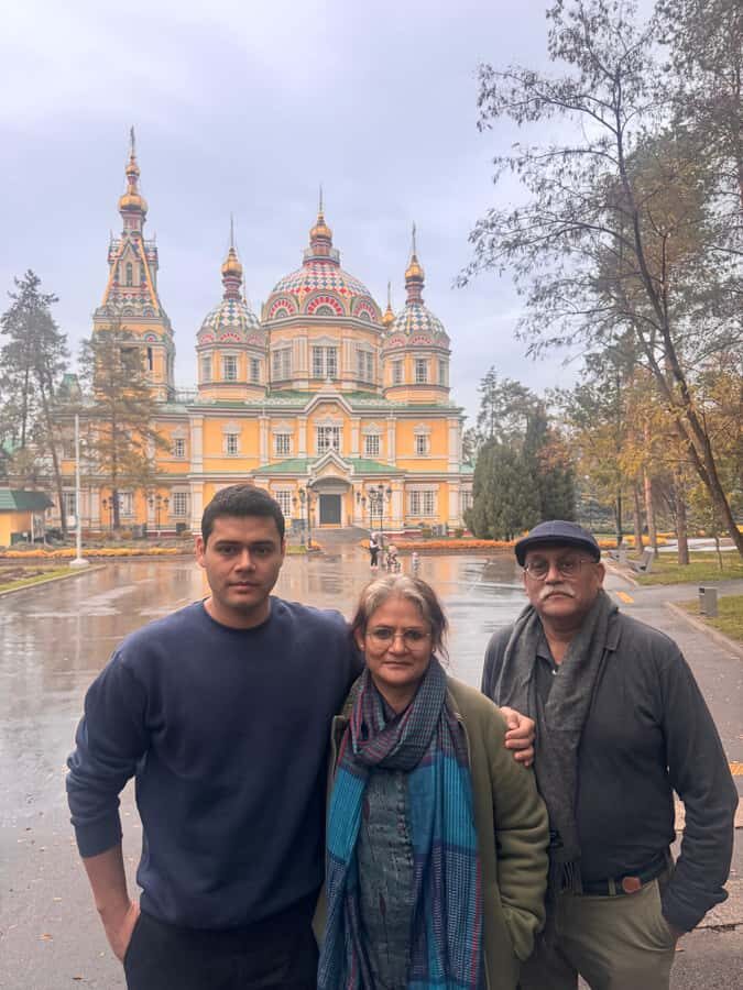 Almaty: City Tour with Mountain Visit - Green Bazaar and Market Time: How to Shop Like You Have Local Time