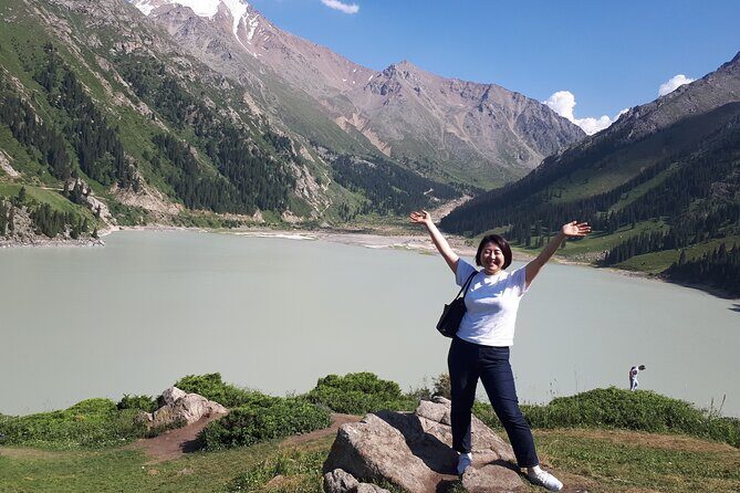ALmaty mountains hiking tour - How your day runs: private hiking with a morning start window