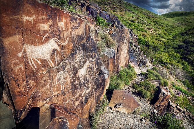 Ancient petroglyphs of Tanbaly - UNESCO World Heritage - Key takeaways before you go