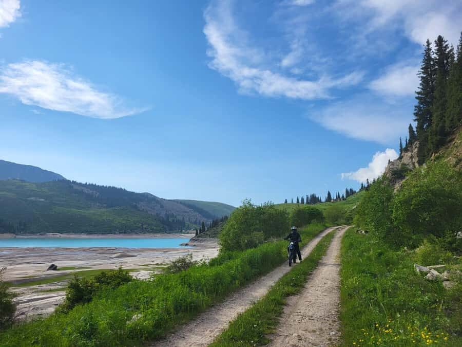 Big Almaty Lake Tour with Optional Hike - Around the lake: walking loops and changing perspectives