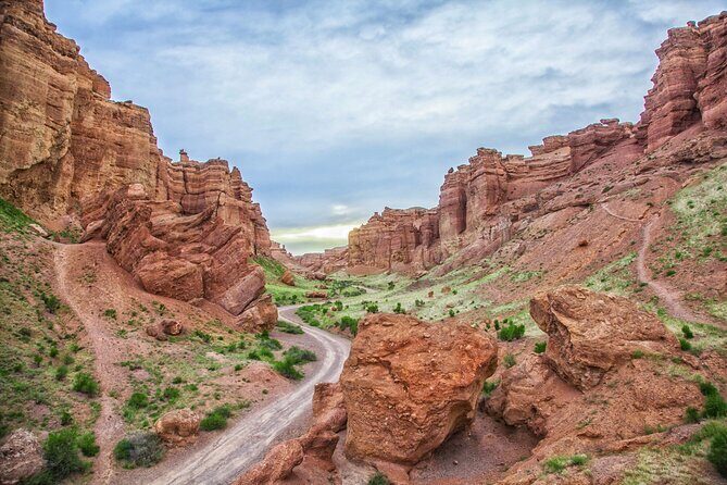 Personalized guided Car Tours to Charyn Canyon & Kolsay Lake - Charyn Canyon to Kolsay Lake: Why This Private Car Day Works