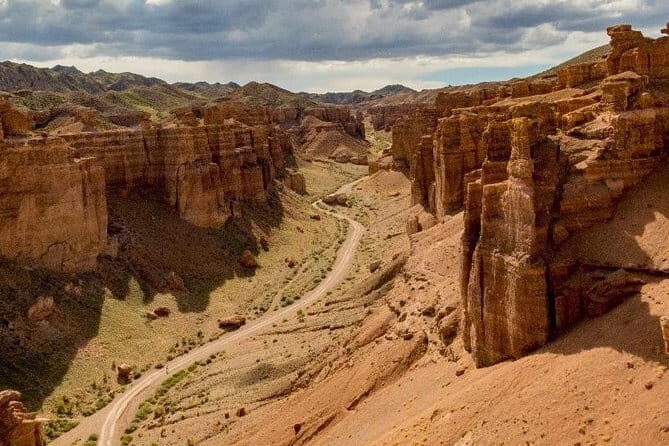 Private Tour to Charyn Canyons - The 10:00 AM Start and the Long Almaty Drive (Plan Your Energy)