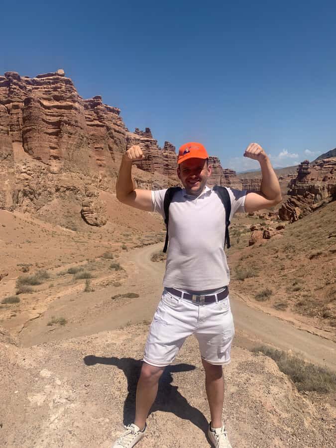 Priviate car tour to Charyn Canyon and Kolsay lake - Lunch and costs: what’s included, what you’ll pay for