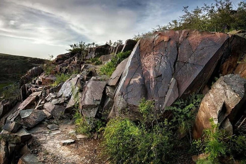Tanbaly Gorge: Ancient Petroglyphs UNESCO Site Day Tour - Key highlights at a glance
